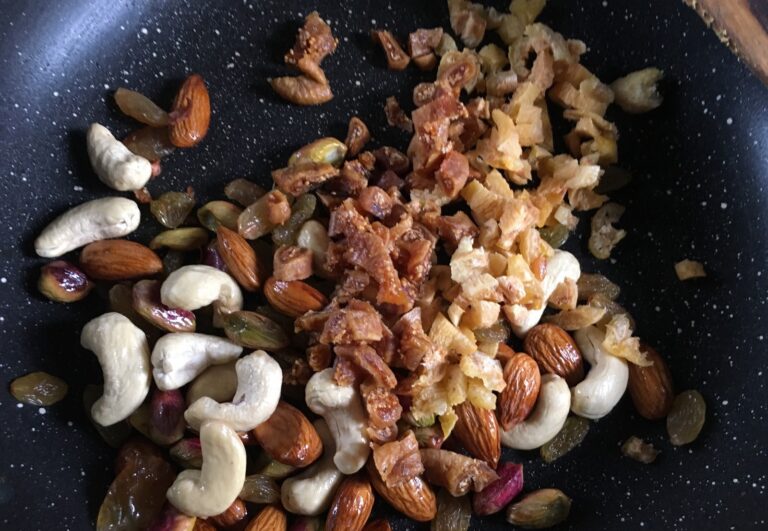 Mixed nuts roasting